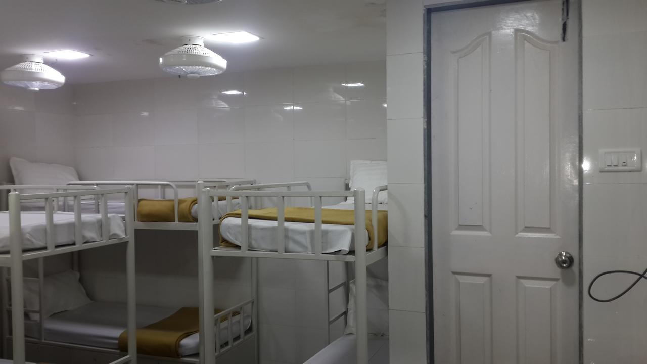Star Dormitory Bombaj Exteriér fotografie